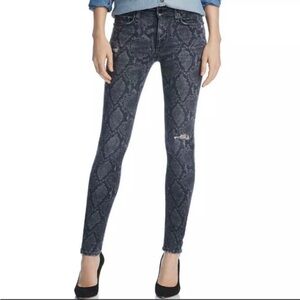 Rag & Bone Jeans Cate Mid-Rise Skinny (Grey Snake)